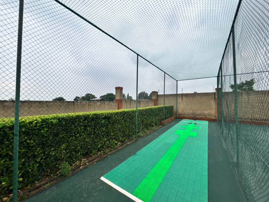 5 Bedroom Property for Sale in Grimbeeck Park North West